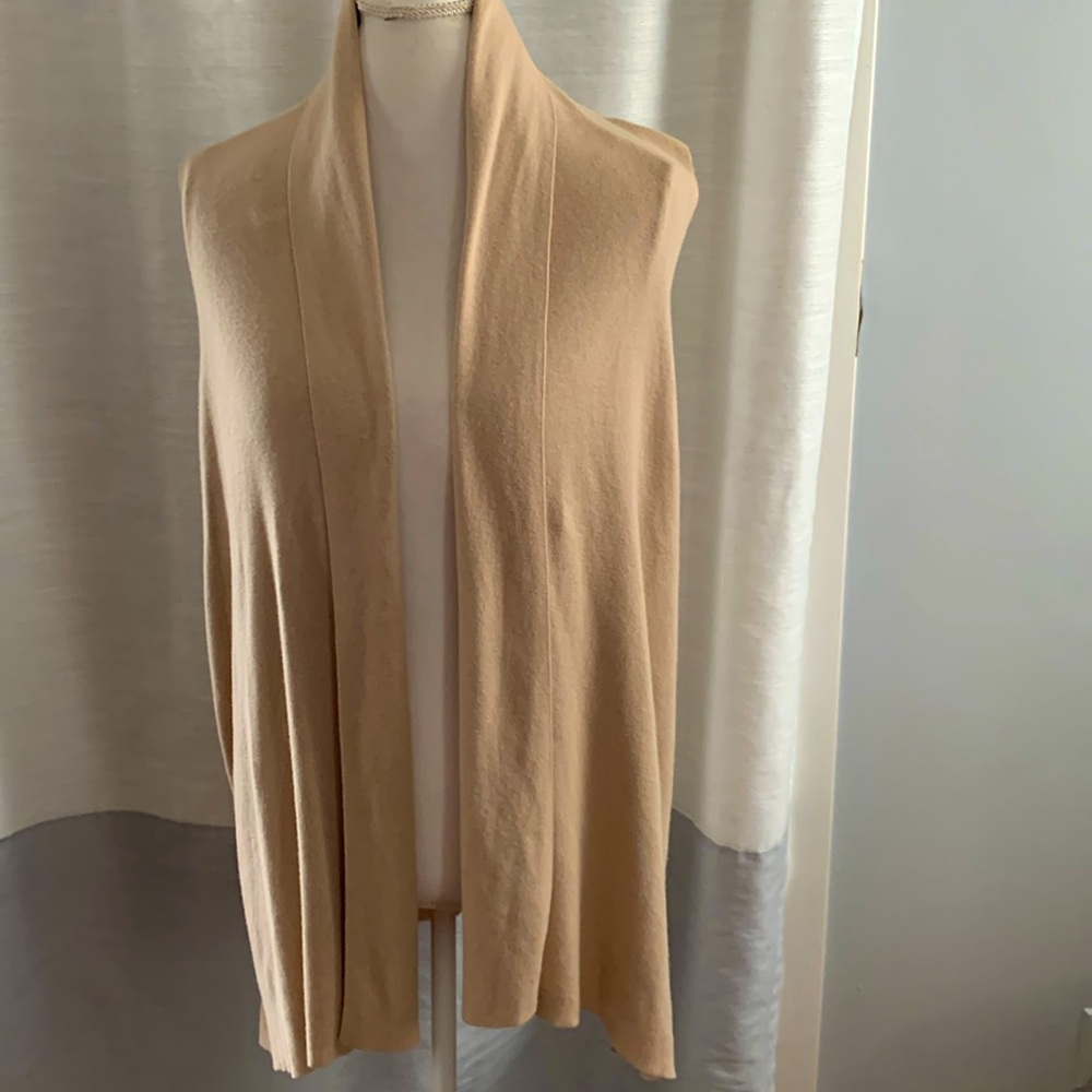 Calvin Klein sleeveless open front cardigan. Size M